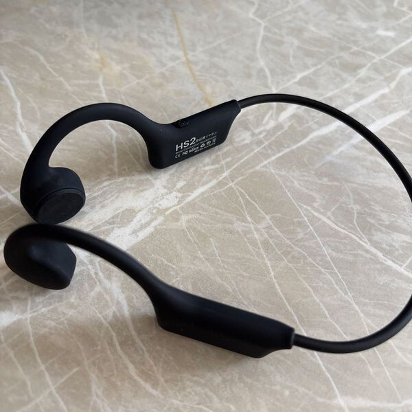 【美品】骨伝導イヤホン HS2 Bluetooth ワイヤレス 軽量・防水タイプ