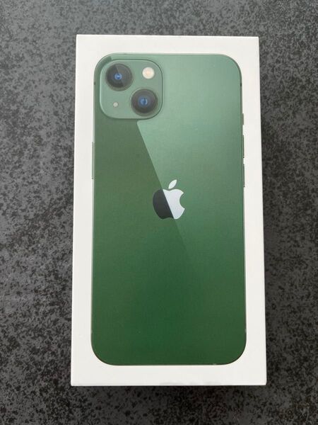 iPhone 13 グリーン の箱と付属品