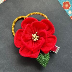 赤 髪飾り 椿 七五三 ヘアクリップ キッズ 浴衣 袴 卒業式 ひな祭り 七夕 和装 発表会 子供 3歳7歳 つまみ細工