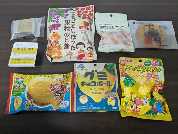 お菓子詰め合わせ 水羊羹、グミチョコボール、生サブレ等