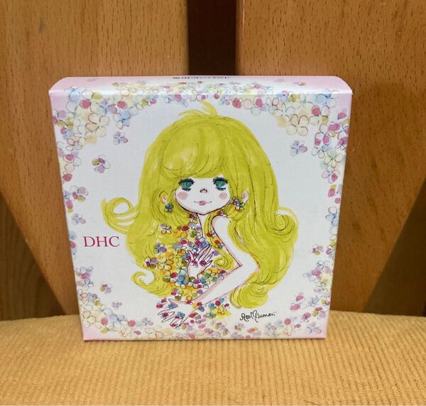 DHC ベースメークシリーズ 専用コンパクト◆ピンク 水森亜土 AdoMizumori イラストレーター メイク 化粧道具