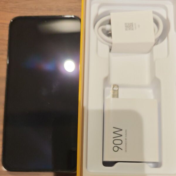 POCO F7 ブラック12GB 256GB 安心の国内版です。