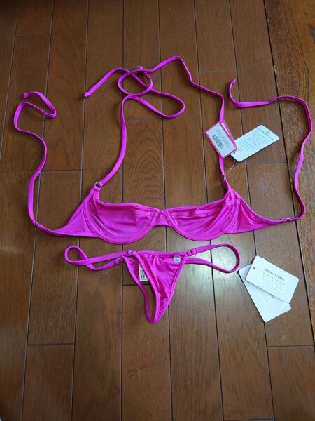 (傷あり)wicked weasel ベリーピンクシースルービキニ449水着 ビキニ
