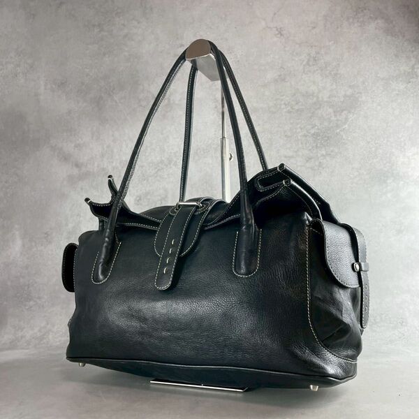 【美品】FURLA フルラ トートバッグ オールレザー 本革 黒 ベルト ステッチ 肩掛け 大容量 ロゴ型押し シルバー金具