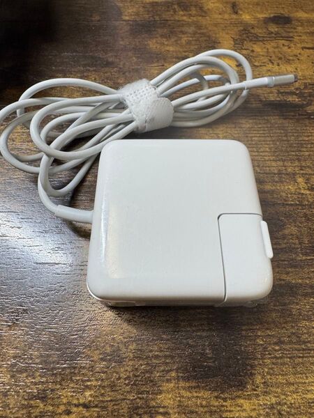 Macbook Air 用 充電器 45W Mag ケーブル長さ約170センチ①