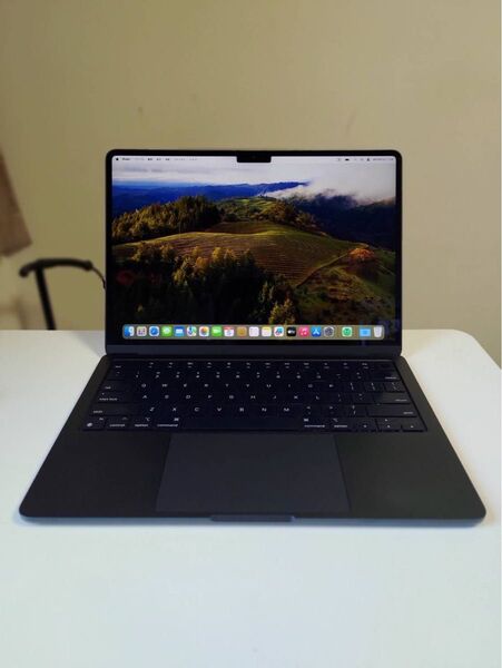 MacBook Air M2 2022 256GB/8GB バッテリー84%