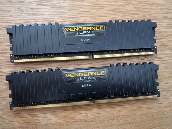 CORSAIR DDR4-3200MHz VENGEANCE LPX 32GB 16GB×2
