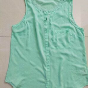 ミントグリーン ノースリーブトップス