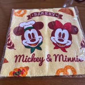 500→450ミッキー&ミニー ハンドタオル 新品未使用