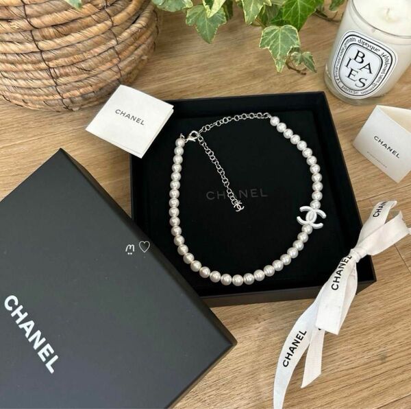新品同様シャネルCHANELココマークパールネックレスチョーカー 25年クルーズ アミカ