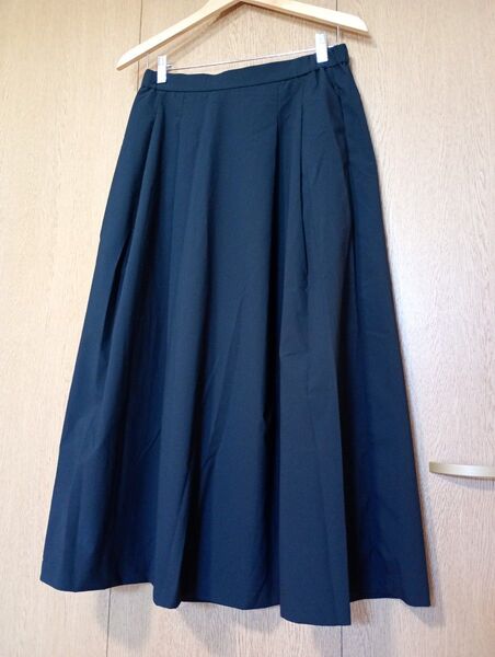 美品/ユニクロ/ボリュームタックスカート/フレア ロング マキシ丈/ブラック 黒/Lサイズ/UNIQLO