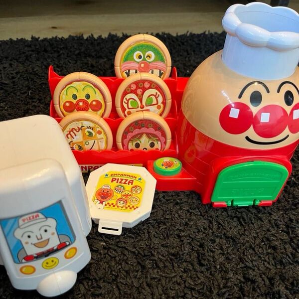 【訳あり】アンパンマン おもちゃ ピザ屋さん 知育玩具 おままごと