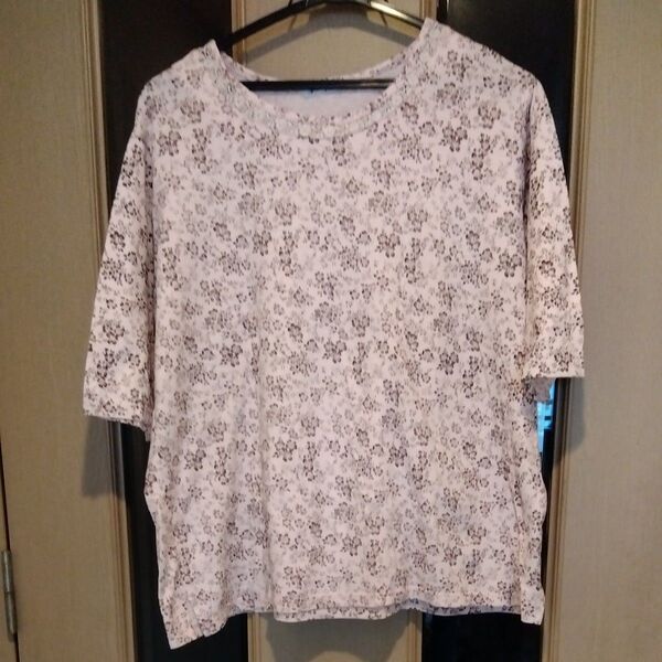 大きいサイズ レディース 七分袖 Tシャツ 4L〜5L サイズ 綿100% ピンク系 花柄