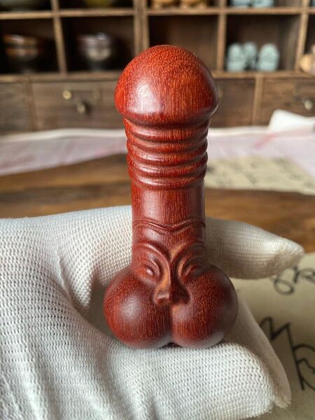 高級木材 紅木彫り 古美術 縁起物 根付 女性器 女陰 春画 子宝 男根 高級木彫り 高さ8.5cm 置物 オブジェ 民芸品