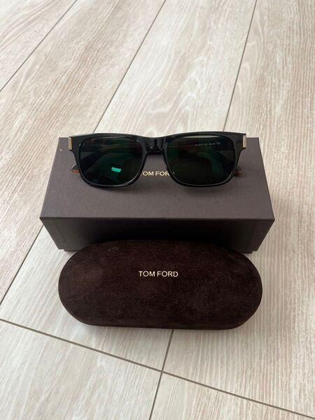 TOM FORD (TF4274 ) カラーレンズ使用