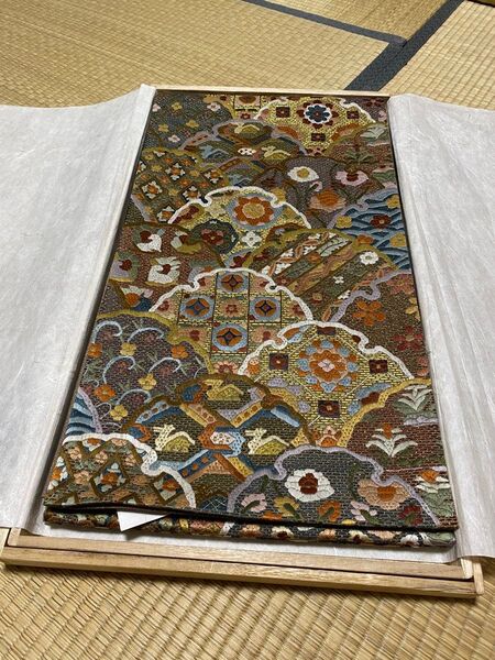 蘇州刺繍 袋帯 かなり美品 正絹 金糸 帯 きもの 絹 箱入り 仕立て品 新品未使用