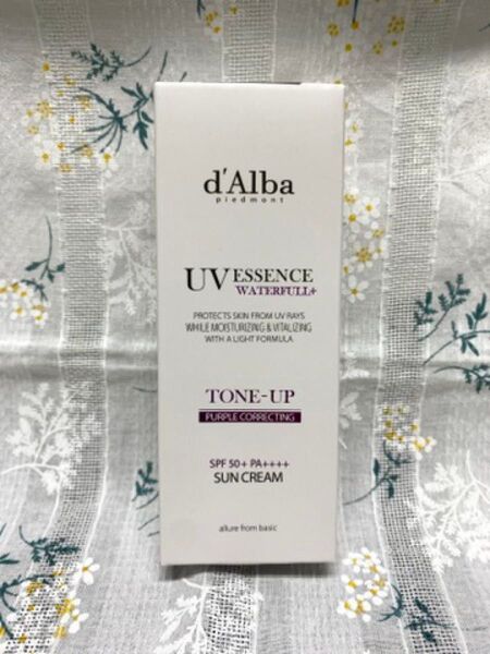 【新品】d'Alba ダルバ ウォータフルトーンアップ サンクリーム パープル日焼け止め