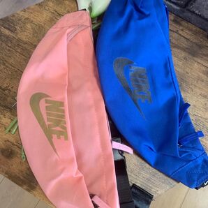 24時間以内に発送 新品未使用ナイキ NIKE ウエストポーチ ボディバッグ ウエストバッグ バッグ