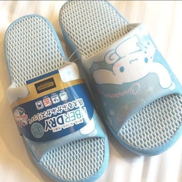 サンリオ シナモロール スリッパ 23~25cm 洗えるふかふかスリッパ 高反発 高通気スリッパ さらっとドライ ルームシューズ