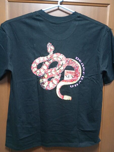 Tシャツ ブラック 半袖 いかつい系 ユニセックス 新品未使用 蛇 黒 半袖Tシャツ ストリート 大きめ 柄 プリントT