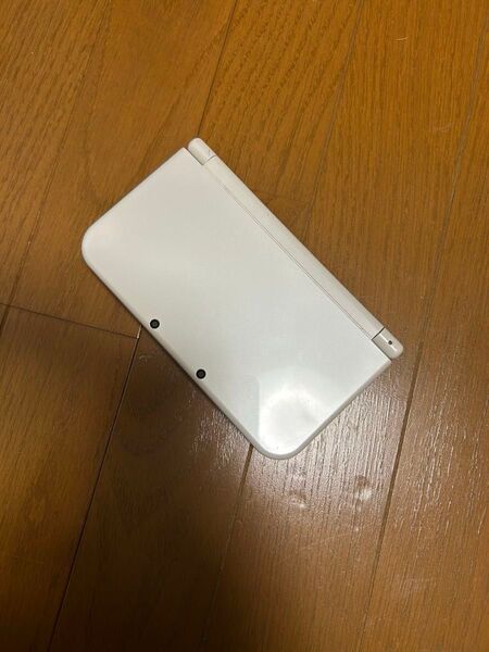 Newニンテンドー3DSLL パールホワイト 任天堂 Nintendo LL ニンテンドー 3DS ケース付き