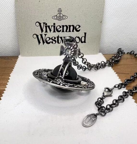 Vivienne westwood スモールオーブネックレス