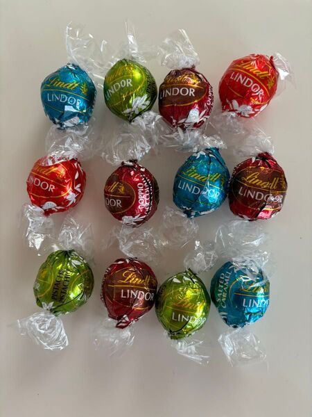 リンツ リンドールチョコレート12個