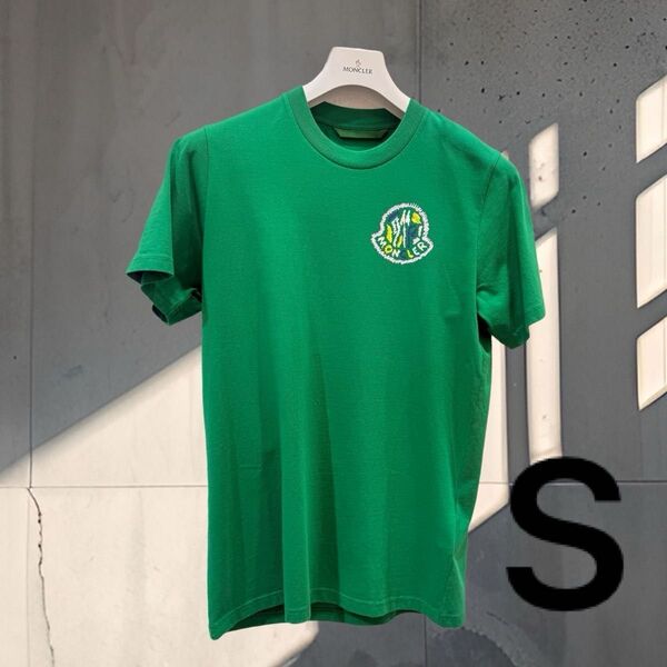 新品●MONCLER● Tシャツ 半袖Tシャツ 半袖 グリーン クルーネック トップス カットソー S プリント