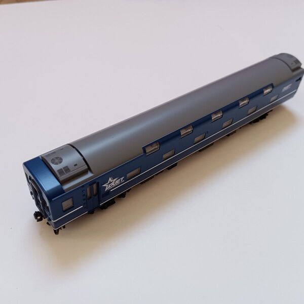 TOMIX(トミックス)98858 JR24系25形特急寝台客車(なは)基本セット オハネフ25 2100(デュエット)の1両のみ