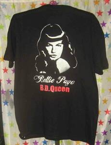 Art hand Auction ベティ･ペイジ Bettie Page ピンナップ 50's PIN-UP GIRL【手描きバックペイントTシャツ】黒 XLサイズ, XLサイズ以上, 丸首, イラスト, キャラクター