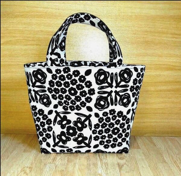 ☆トートバッグ*ハンドメイド*お弁当バッグ