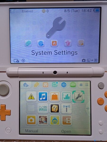 New Nintendo ニンテンドー 2DS LL ホワイト オレンジ 本体 英語表記 ジャンク