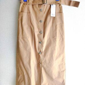 【新品タグ付き】ベージュ ロングスカート ベルト付き ボタン おしゃれ