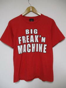 WWE ワールドレスリング BIG FREAK'N MACHINE 赤い処刑マシーン ケイン Tシャツ Mサイズ