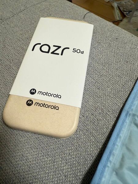motorola razr 50d 傷有り 使用3ヶ月以内