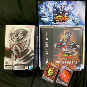 S.H.Figuarts 真骨彫製法 仮面ライダー龍騎 イベント限定オリジナルスリーブ、アドベントカード、フライヤー付き /当選品