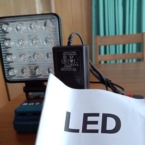 充電式LED投光器 ポータブル作業灯 非常灯 アウトドア 防災 アウトドア