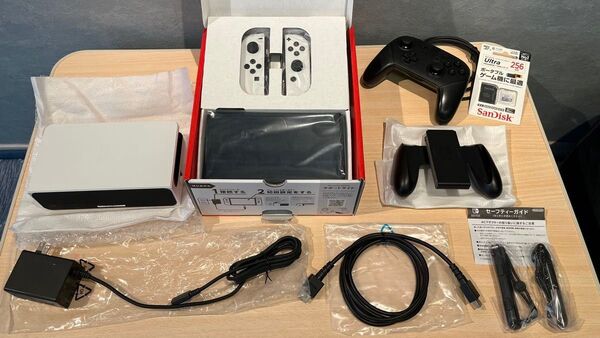 Nintendo Switch 有機ELモデル ホワイト(付属品完備) おまけ付き(SDカード256GB、純正プロコン)