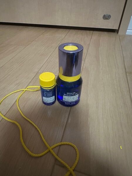 アラミス ニューウエスト スキンセント オーデコロン30ml、7mlミニチュア空瓶
