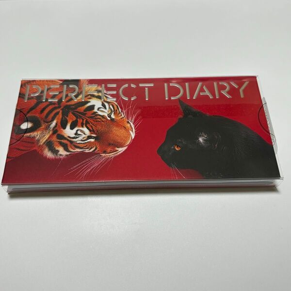 PERFECT DIARY エクスプローラ12色動物アイシャドウパレット 虎&猫 未開封品