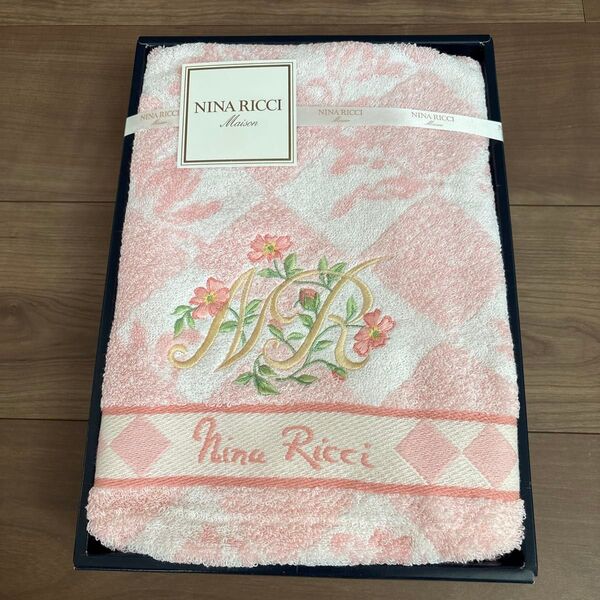 NINA RICCI 花柄 ピンク バスタオル ニナリッチ
