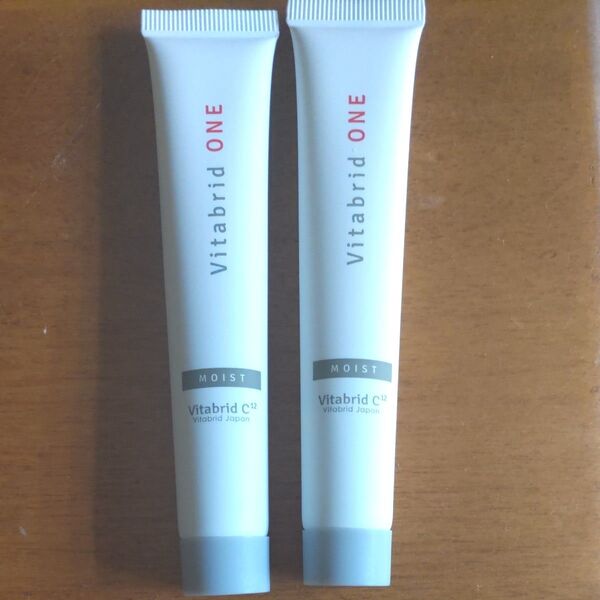 薬用ビタブリッドワン しっとり ジェル状美容液20g×2本