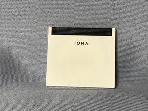 IONA コンパクトミラー　拡大鏡付き 携帯ミラー　イオナインターナショナル株式会社　非売品　レア