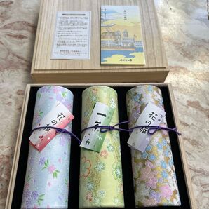 5000円位◆新品【桐箱入り 3種類(桜、竹炭、紅梅)御線香3点セット】