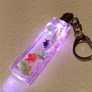 LEDライト付きレジンキーホルダー金魚