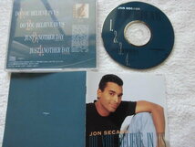 国内盤 / Jon Secada / Do You Believe In Us (Hit Version)(Hot Mix) Just Another Day (Radio Edit) (Club Edit) / TOCP-7501 / 1992_画像2