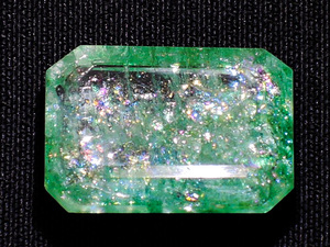 * gorgeous . rainbow color flash!* emerald cut 9.20ct/15.8mm* natural stone green pillar stone .liru* Colombia production * unset jewel gem loose in the case kamesan