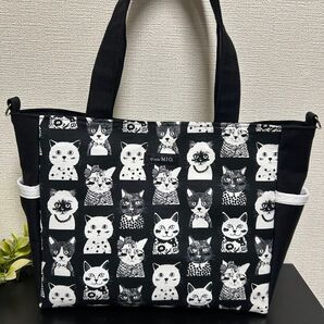 A4●モダン●おしゃれ猫ちゃん●サイドポケット●ハンドメイド●トートバッグ
