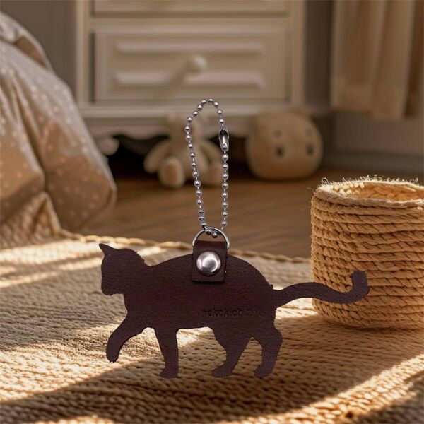 【猫型 レザー キーホルダー ブラウン】 牛革 猫モチーフ 猫好きさんへの贈り物 プレゼント ラッピング無料