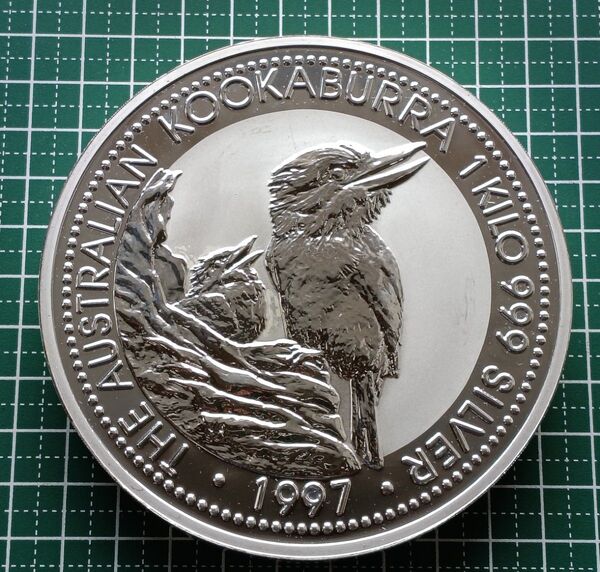 【1キロ銀貨】オーストラリア 1997年 クッカバラ 30ドル銀貨 (ケース付き)
